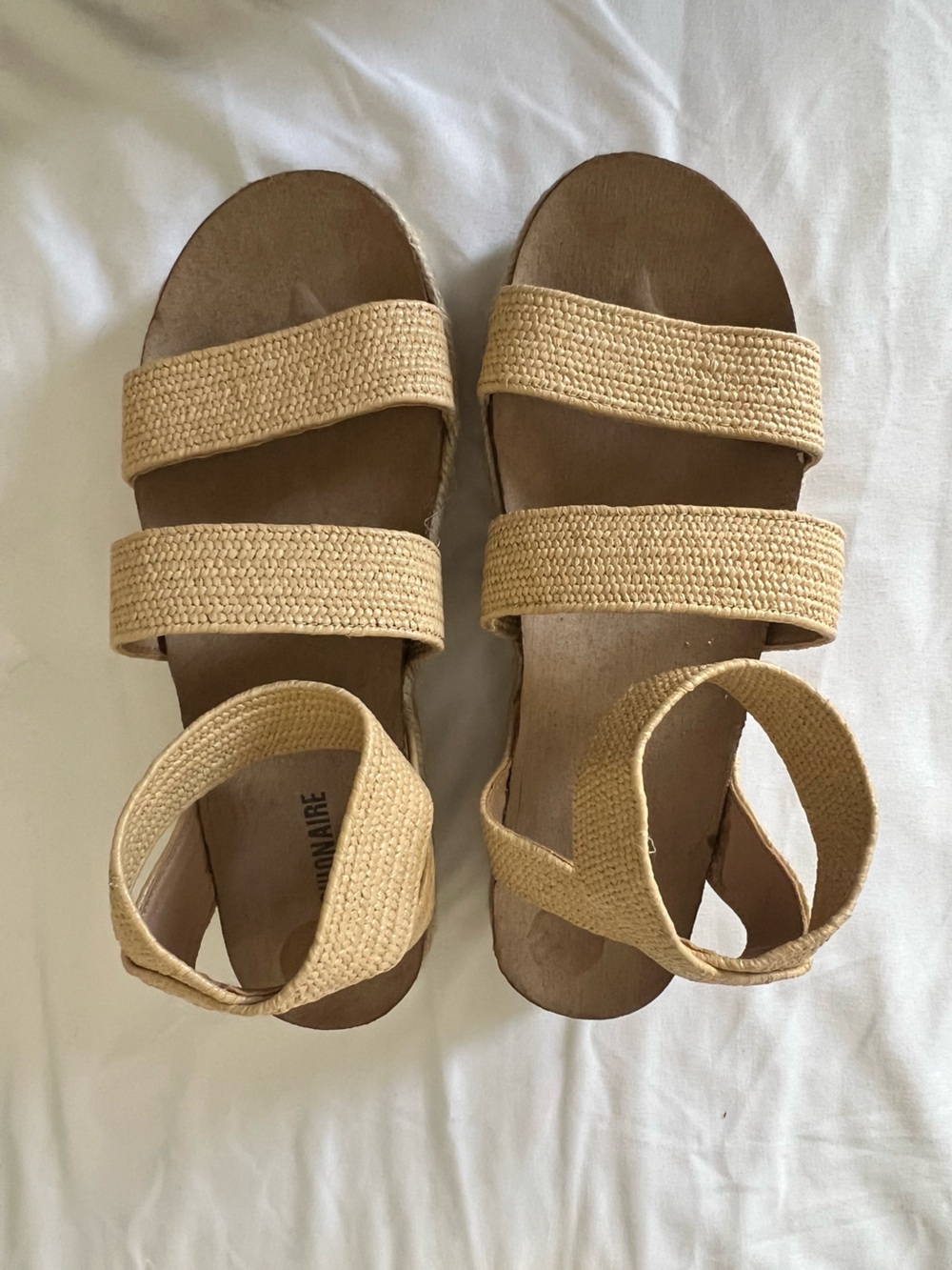 New Never Worn Cushionaire Woven Neutral Strap Sandals - Beige